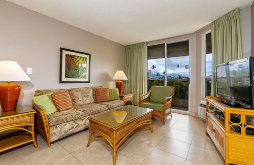 Kihei Hotel | Relax at AEI at Maui Banyan with Pool & Family Amenities