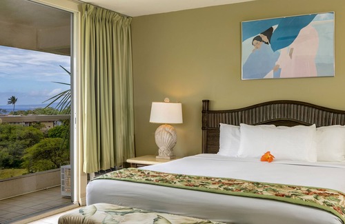 Kihei Hotel | Relax at AEI at Maui Banyan with Pool & Family Amenities
