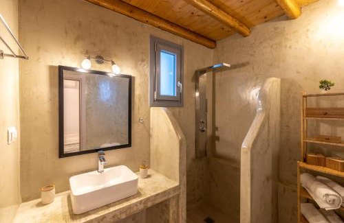 Serifos House | Discover Aelia House Serifos: Family-Friendly Getaway