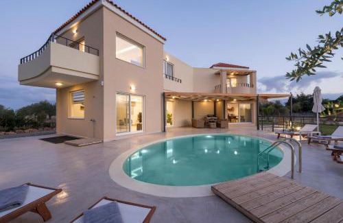 Nea Kydonia House | Experience AeNaos Villa: Oceanfront Oasis with Pool