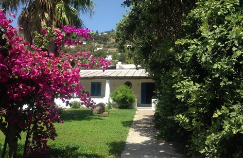 Lipari Villa | Relaxing Villa in Lipari with Private Pool & Ocean Views