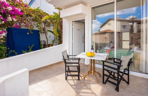 Latsi Apartment | Aeria - One Bedroom Apartment, Sleeps 2