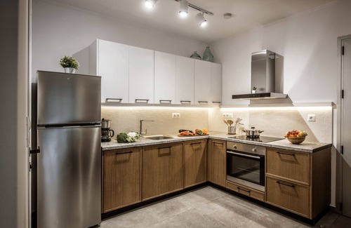 Kokinos Pirgos Villa | Discover Aether by Nymphs: Family-Friendly Retreat with Kitchen