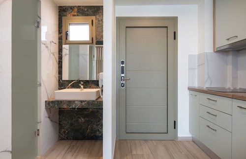 Kalivia Poliyirou House | Discover Aetherion Studios & Suites: Top-Rated Family Retreat