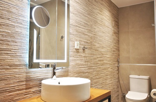 Markopoulon House | Convenient Aethon Airport Project Hotel with Free Shuttle