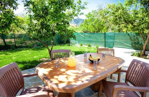 Artemida House | Cozy Aethra House in Agria Volou with Family Amenities