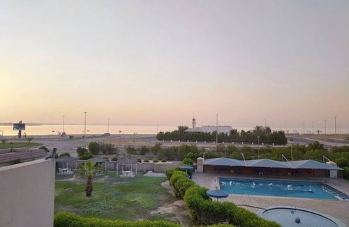 Dhahran Resort | Experience Afaq Tourist: Family-Friendly with Pool & Breakfast
