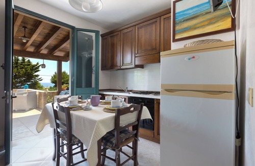 Marina di Marittima Apartment | Pet-Friendly Escape at 3595 Affaccio Calipso by BarbarHouse