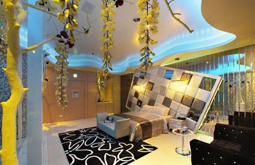 Wuqi District Hotel | Guest Rated Affair Motel: Enjoy Breakfast and Hot Tub Bliss