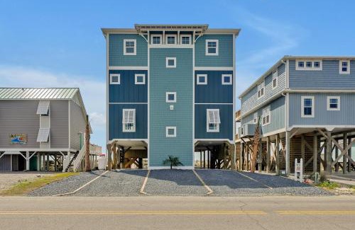 Long Beach House | Affinity: Oceanfront Escape with Pool & Family-Friendly Perks