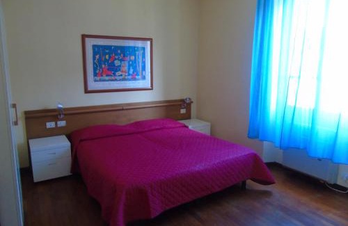 Borghetto di Vara House | Cozy Affittacamere Bel Sole: Family-Friendly & Hot Tub
