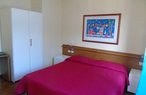 Borghetto di Vara House | Cozy Affittacamere Bel Sole: Family-Friendly & Hot Tub