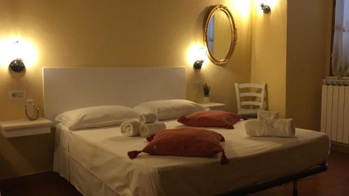 Buonconvento House | Family-Friendly Retreat at Affittacamere Caliani, Rated 9/10