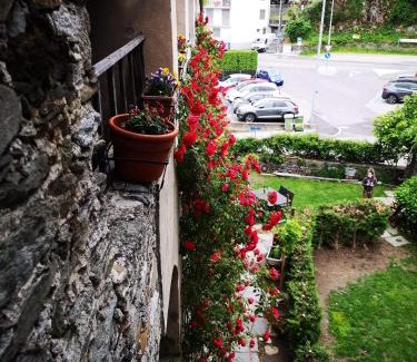 Losone House | Pet-Friendly Retreat at Affittacamere Casa Archi, Rated 9.1