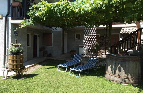 Montenars House | Pet-Friendly Stay at Affittacamere Cuarnan | 10/10 Rating