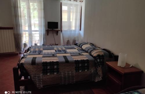 Cartignano House | Pet-Friendly Getaway at Affittacamere “Del Ponte”