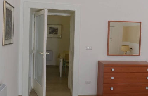 Ruvo di Puglia House | Cozy Stay at Affittacamere Domus Catalano with Breakfast