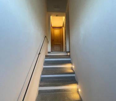 Montemagno Bed & Breakfast | Cozy Stay at Affittacamere Il Vecchio Mandorlo with Oceanfront Views