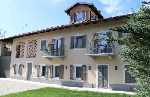 Moasca House | Discover Affittacamere Valèt: Pet-Friendly & Family Welcoming