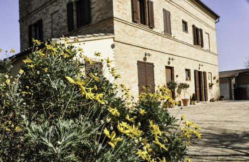 Montefano Bed & Breakfast | Guest Rated 9.3: Family-Friendly Stay at B&B Le Rose