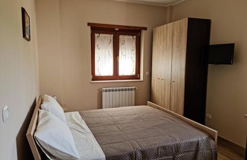 Teggiano House | Pet-Friendly Retreat: Affittacamere Le Querce, 10/10 Rated