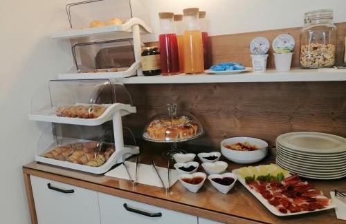 Romallo Bed & Breakfast | Pet-Friendly Oceanfront B&B Mercedes with Top Guest Ratings