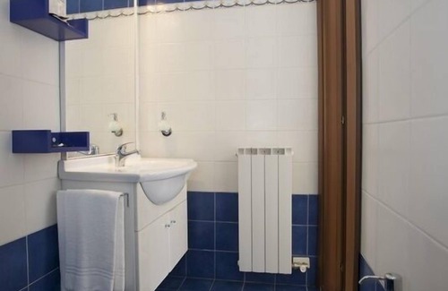 Pallanza House | Discover Affittacamere Piazza: Family-Friendly Retreat