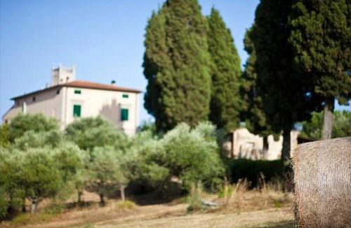 Crespina Villa | Kid-Friendly Getaway at Villa Porquier - Perfect Family Retreat