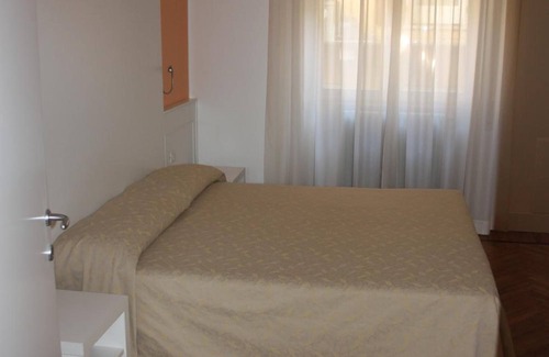 Stresa House | Cozy Stays at Affittacamere Via Mazzini with Breakfast