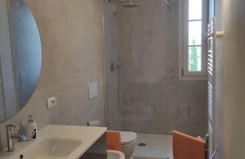 Pistoia House | Pet-Friendly Retreat at Affittacamere Villa Mary