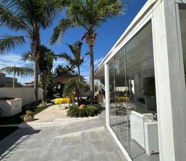 Agrigento Bed & Breakfast | Discover Villa Masá: Family-Friendly Retreat with Dining