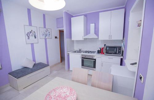 Orbetello House | Villa Simple: Oceanfront Retreat with Pool & Pet-Friendly