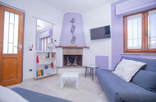 Orbetello House | Villa Simple: Oceanfront Retreat with Pool & Pet-Friendly