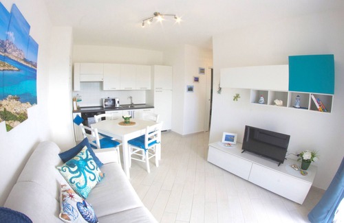 Viddalba Apartment | Viddalba Bouganville: Perfect Family Apartment with Pool