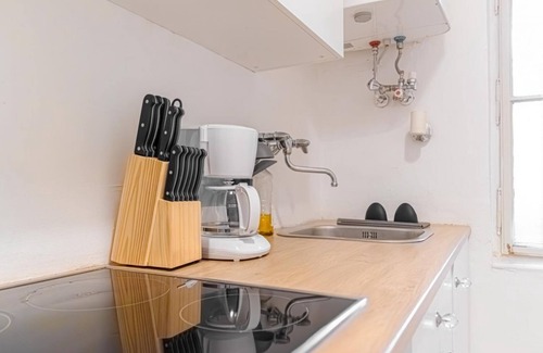 Wahring Apartment | Budget-Friendly 2BR Apartment Ideal for Extended Stays
