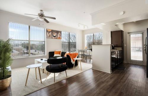 Dallas Apartment | Affordable 2BR Farmers Branch