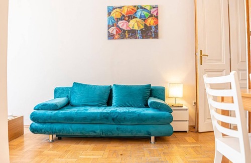 Ottakring Apartment | Affordable 3BR | Up to 8P | Central Vienna