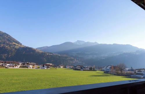 Zell am Ziller Apartment | Budget-Friendly Apartment in Zell am Ziller Near Ski Area