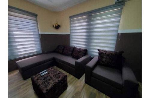 Weija Apartment | Affordable Apartment with Living Room & Bathtub