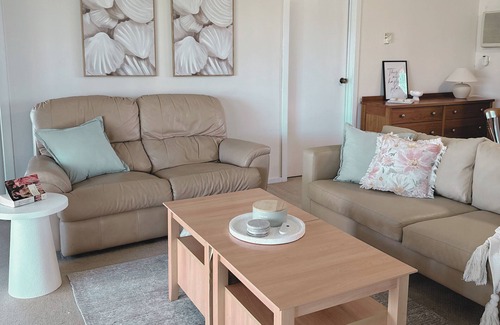 Bundalong House | Budget-Friendly Bundalong Waterfront Home with Pool & Spa