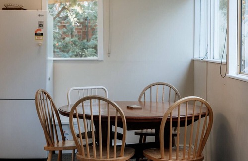 Albany House | Budget-Friendly Stay at Little Devine's in CBD
