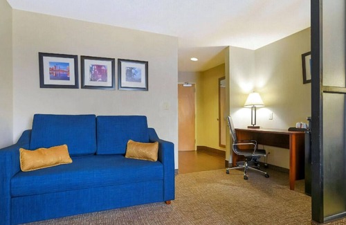 Fultondale House | Affordable & Charming King Suite! Free Breakfast