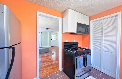 Columbia House | Budget-Friendly College Retreat near Downtown & Mizzou