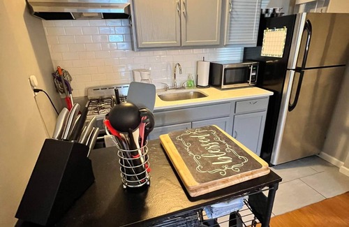 Rosedale Apartment | Budget-Friendly Long-Term Stay with Pet-Friendly Amenities