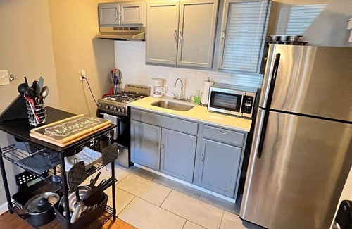 Rosedale Apartment | Budget-Friendly Long-Term Stay with Pet-Friendly Amenities