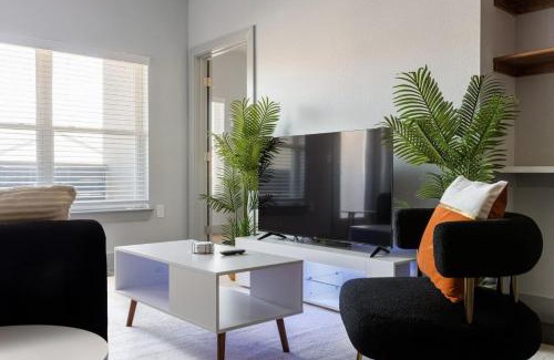 Grand Prairie Apartment | Budget-Friendly 4-Star Private Room with Kitchen Access
