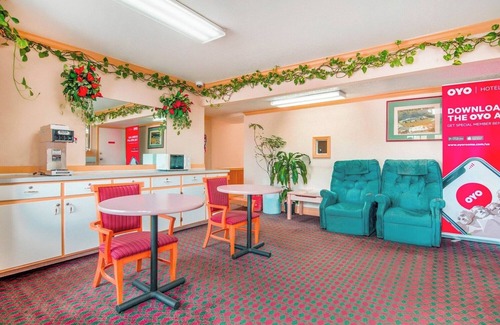 Durham Hotel | Affordable Retreat w/Private Bath + Free Parking Near Downtown Durham
