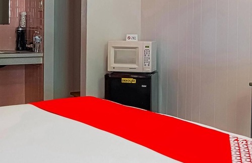 Lamberton Hotel | Affordable Stay w/Parking Near Attractions & Dog Friendly
