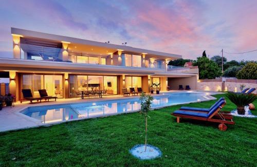 Kavvadades Villa | Experience Afionas Aethereum Villa: Oceanfront Bliss