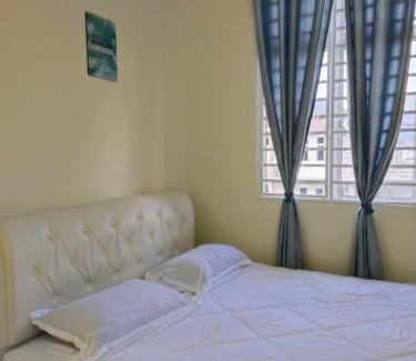 Padang Besar House | Inviting Afiyah Guesthouse: Family-Friendly Retreat Awaits